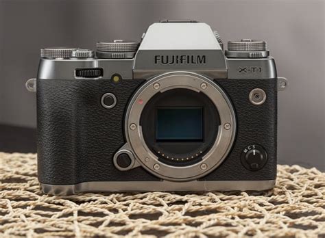 fujifilm x t1 silver edition.